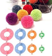 PomPon Maker -  Pompom maker - Pom-pom maker - Pompon maker - Pom Pom maker - Set van 8 stuks 4 Maten - 9/7/5.5/3.5 centimeter