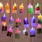 Foto Licht Slinger (Multicolor) • 20 LEDS/Clips • 2 Meter • RGB • Foto lichtslinger • Foto lichtsnoer • Decoreren • Foto Ophangen • Foto's Ophangen • Kerst • Feest • Foto Clip • Foto Licht • Batterij