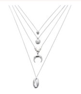 224 - Zilverkleurige layer ketting - 4-delig - ketting met schelpje - ketting met halve maan - choker