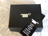 Romantische geschenkset-Do not Disturb Box - deurhanger- ideaal cadeau voor date bij je thuis !