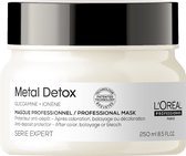 L’Oréal Professionnel Metal Detox Masker  - Beschermt tegen haarbreuk en kleurverandering – Serie Expert – 250ml