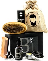 Baardverzorging set - Cadeau set Mannen - Giftset - Baardolie 30ML Baardbalsem 50 GR - Baardkam - Baardset - 6 delig