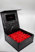 Unieke flowerbox met een video naar keuze inclusief longlife rozen - Cadeau voor Moederdag, Valentijn - Valentijn Cadeautje Voor Haar - Valentijn Cadeautje Voor Hem
