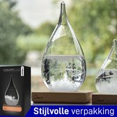 MikaMax Stormglas Large - Donderglas - Barometer - Weerglas - Weerstation - Weervoorspeller - Voorspelt het Weer - Incl. Houten Standaard - ø 10 x 23 cm